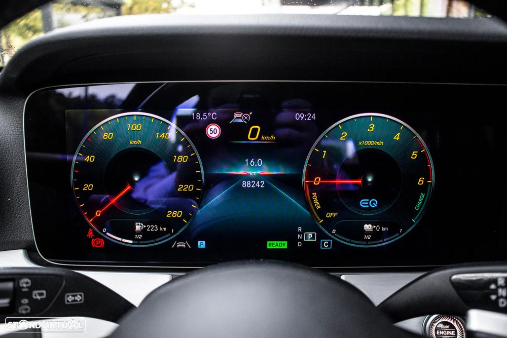 Mercedes-Benz E 300 de Avantgarde 4Matic - 19