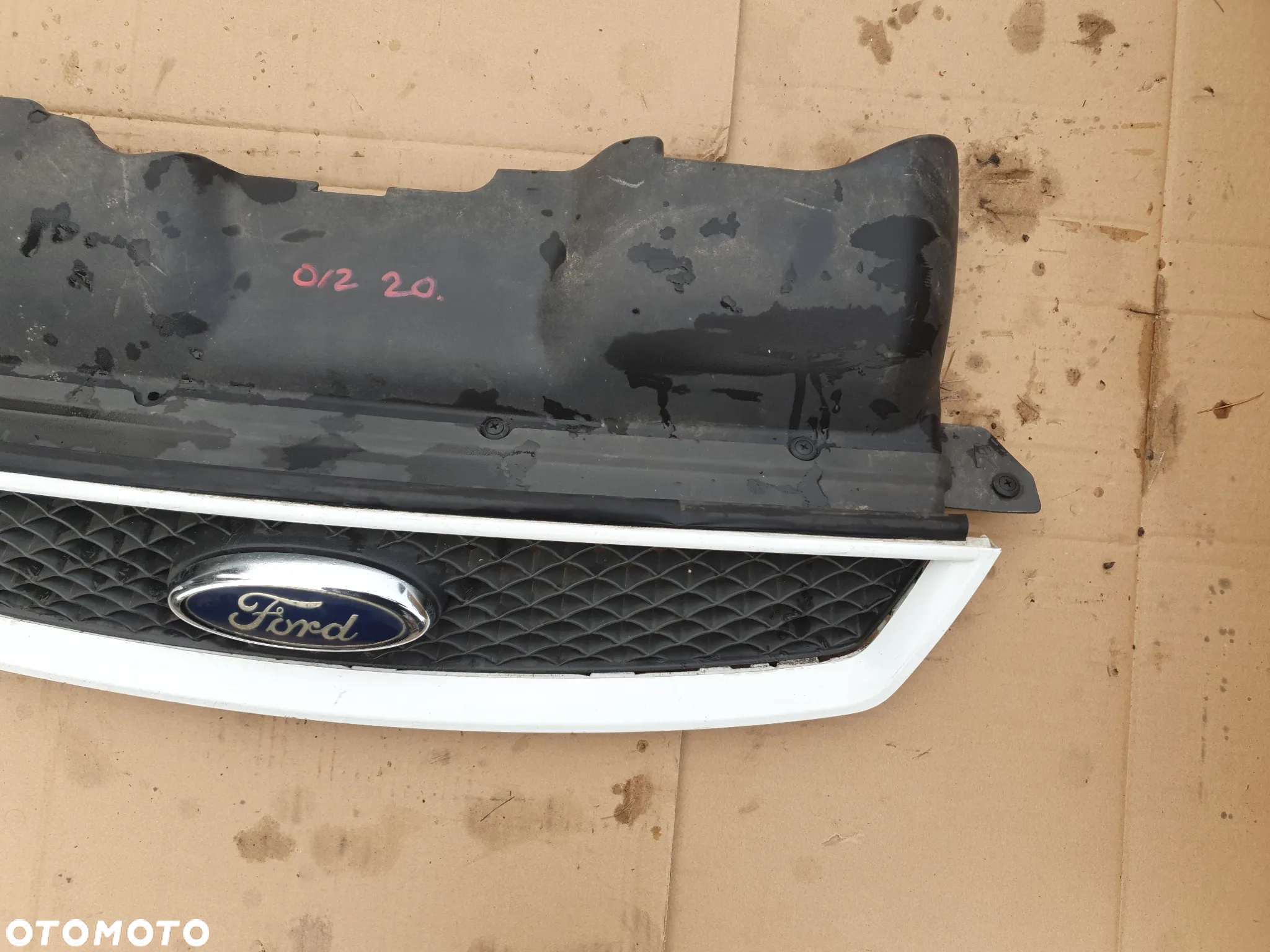 ATRAPA ZDERZAKA PRZÓD PRZEDNIA GRILL GRIL FORD FOCUS MK2 - 2