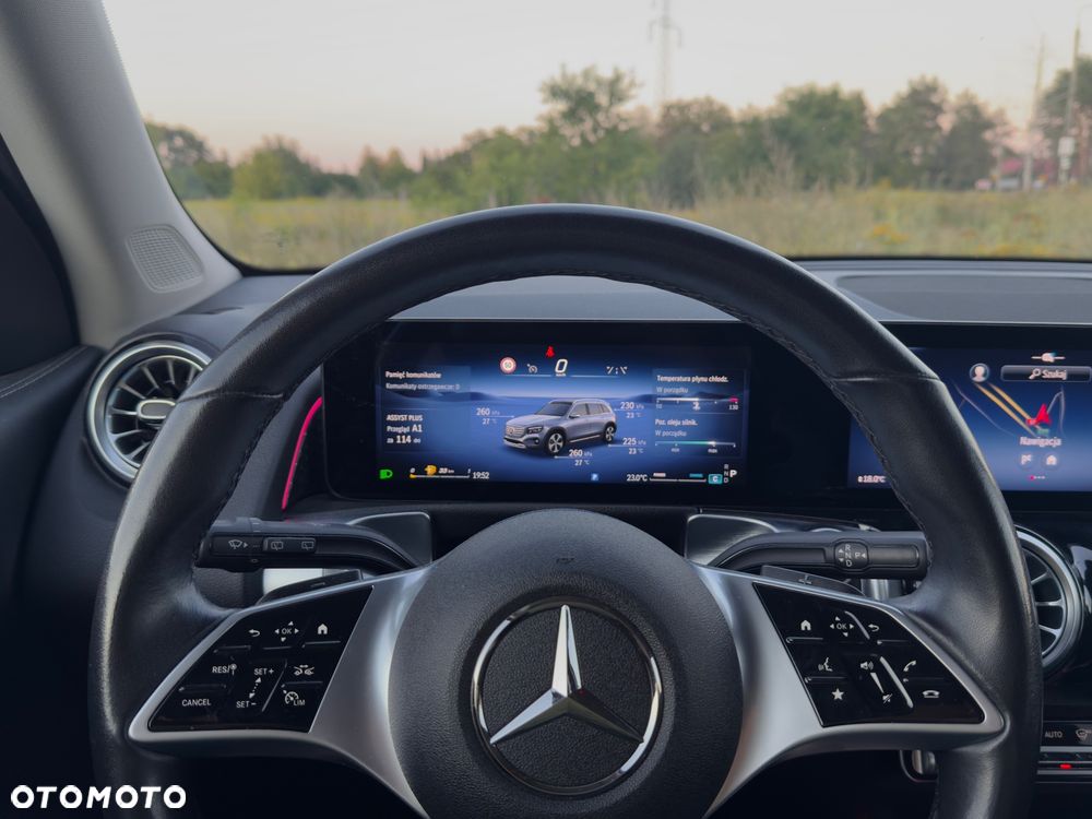 Mercedes-Benz GLB 200 7G-DCT - 7