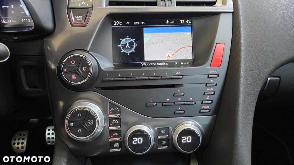 Citroën DS5 THP 200 SoChic - 23