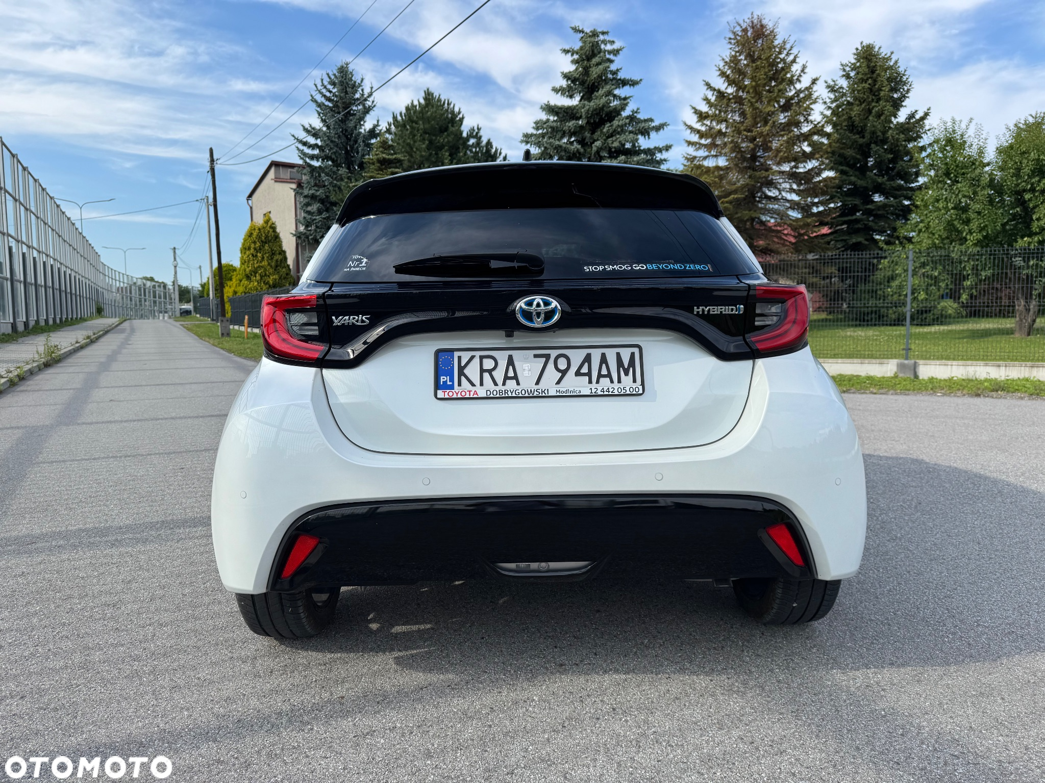 Toyota Yaris Hybrid 1.5 Style - 12