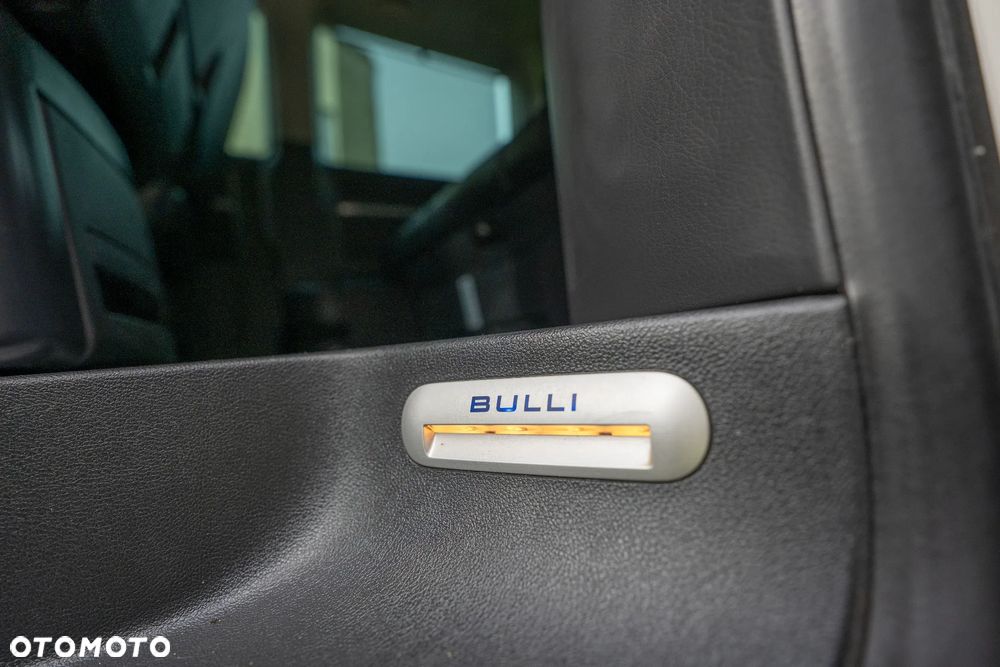 Volkswagen Multivan - 25