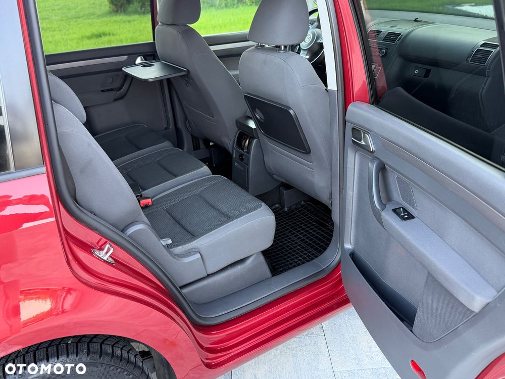 Volkswagen Touran 1.6 TDI DPF BlueMot Comfortline - 25