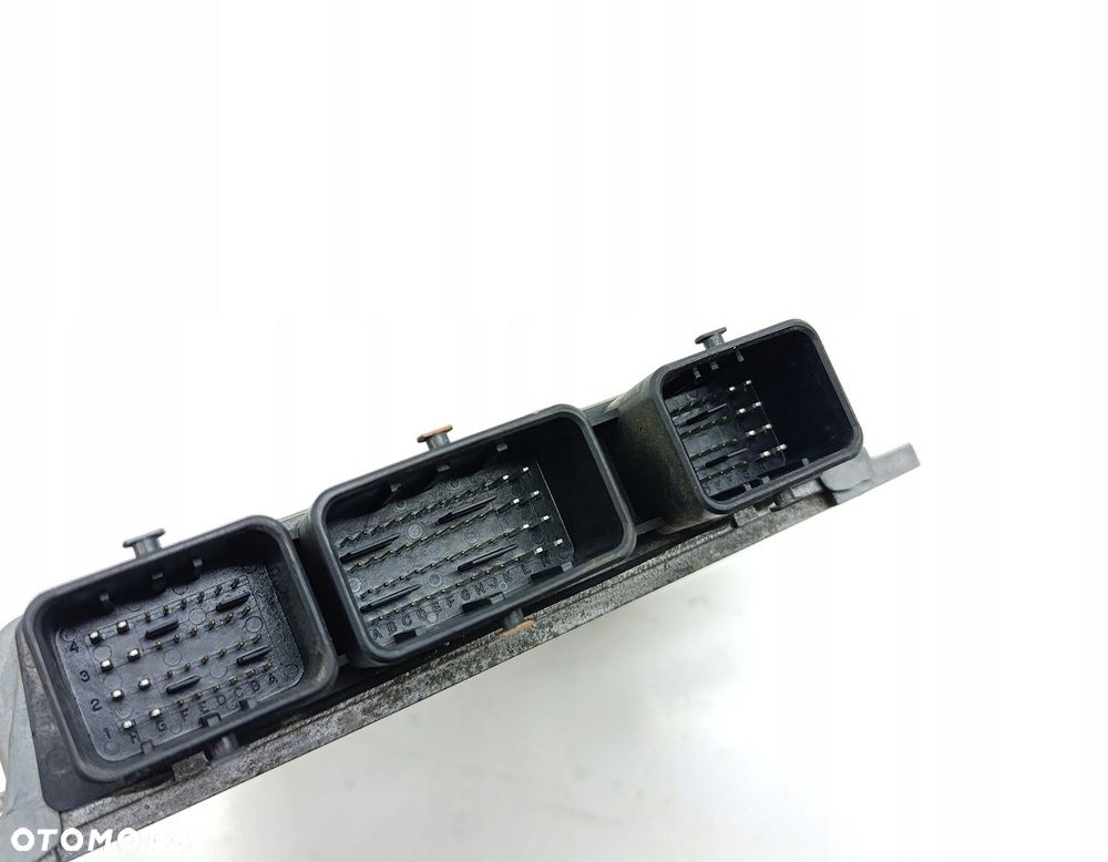 KOMPUTER MODUŁ STEROWNIK NISSAN QASHQAI 2.0 16V A56-C50 Y93 8528 - 4