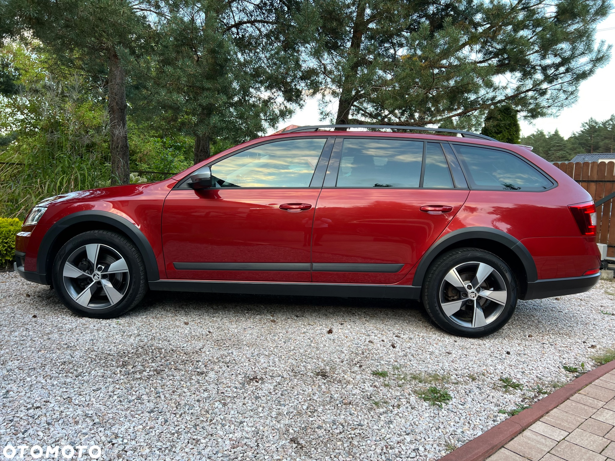 Skoda Octavia Combi 1.8 TSI 4x4 DSG Scout - 4