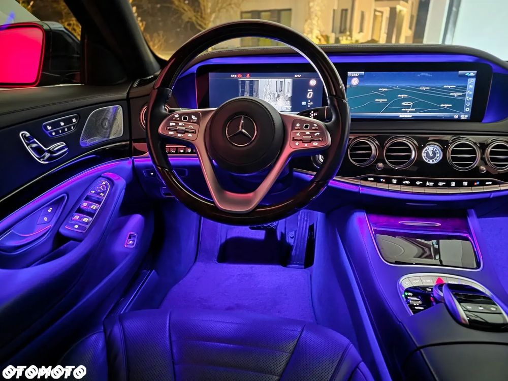 Mercedes-Benz Klasa S 560 4-Matic L 9G-TRONIC - 38
