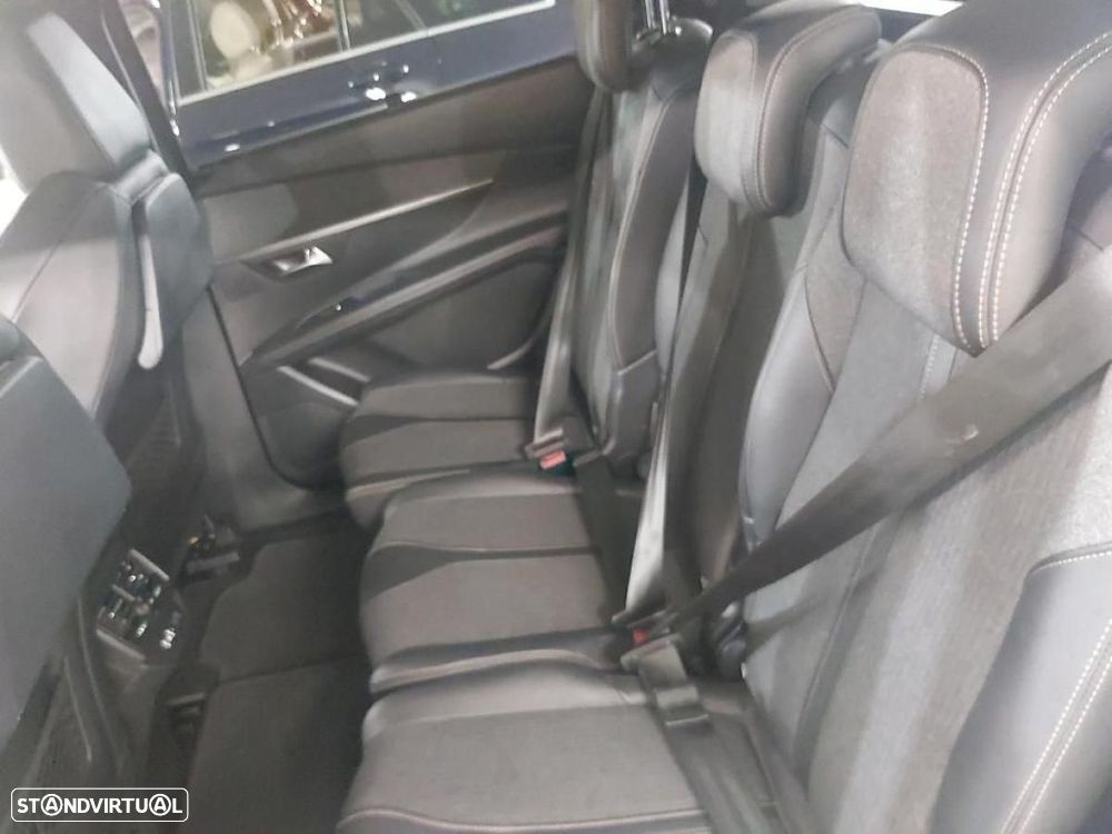 Peugeot 5008 1.5 BlueHDi GT - 8