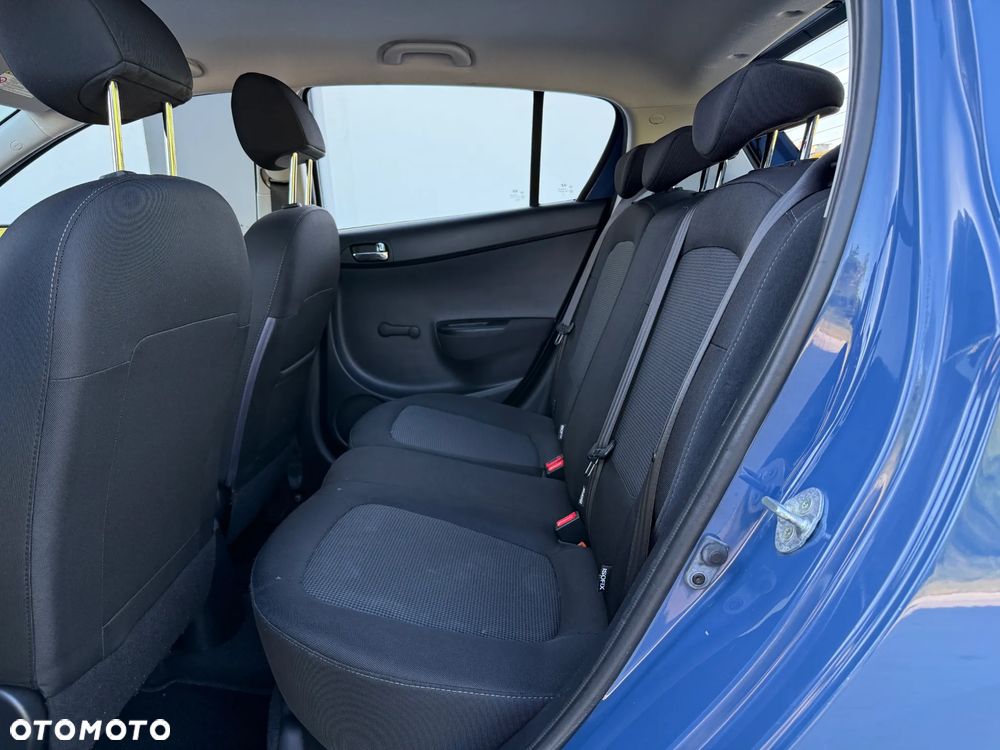 Hyundai i20 - 25