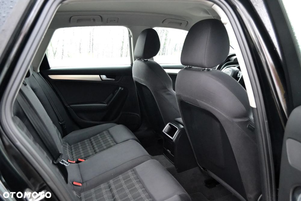 Audi A4 Avant 2.7 TDI - 10