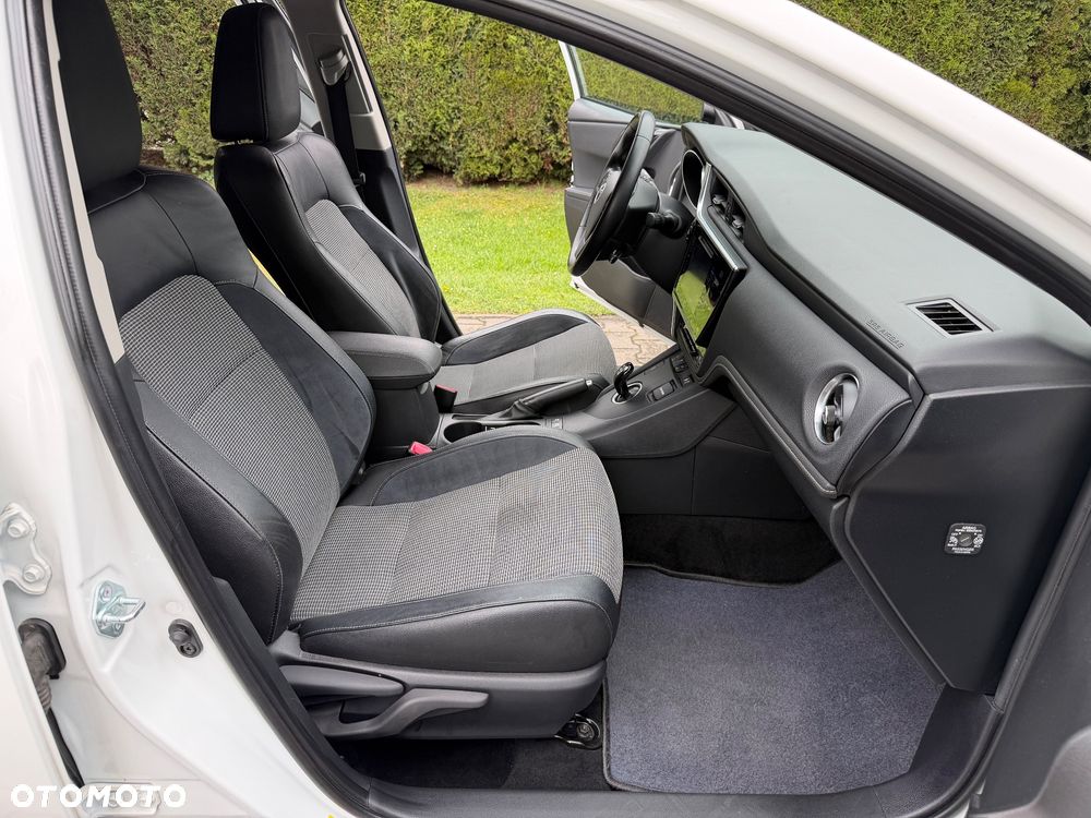 Toyota Auris 1.8 VVT-i Automatik Free Style - 26
