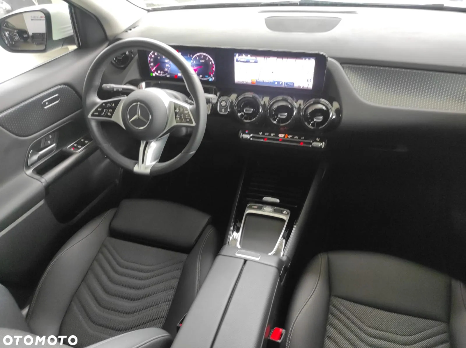 Mercedes-Benz GLA 200 Style - 13
