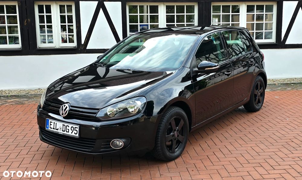 Volkswagen Golf 1.6 Q-Line - 1