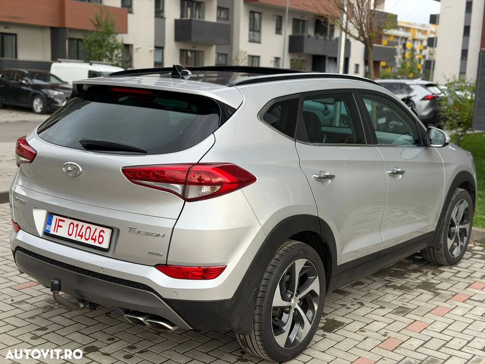 Hyundai Tucson 2.0 CRDI 4WD Automatik Premium - 10