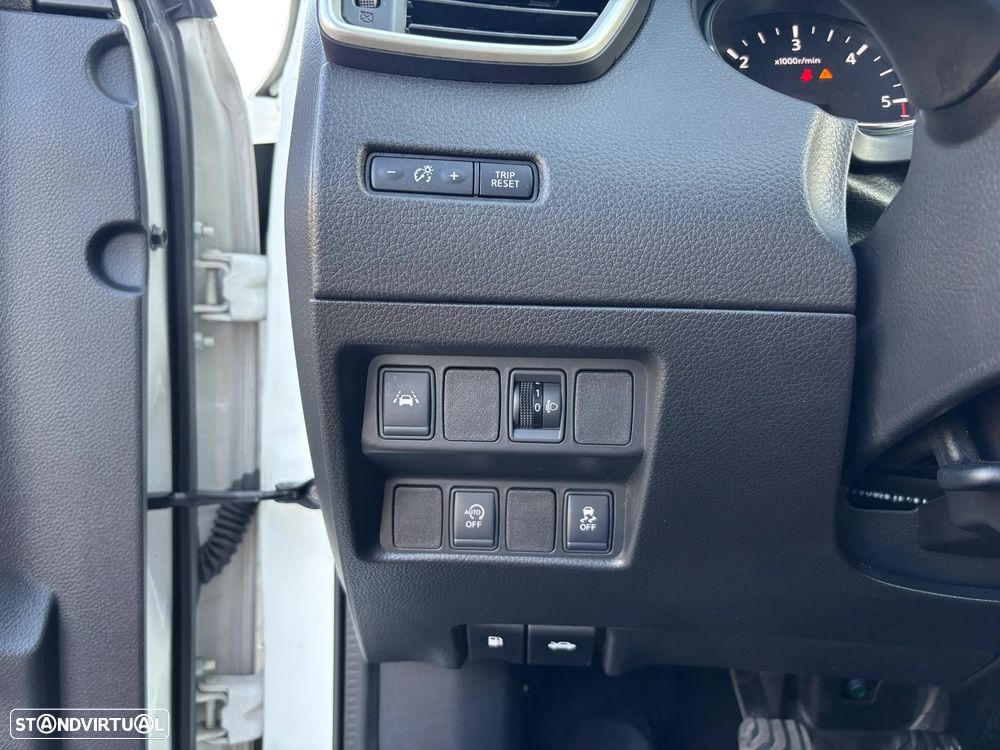 Nissan Qashqai 1.5 dCi N-Connecta 18 RS+PS - 14