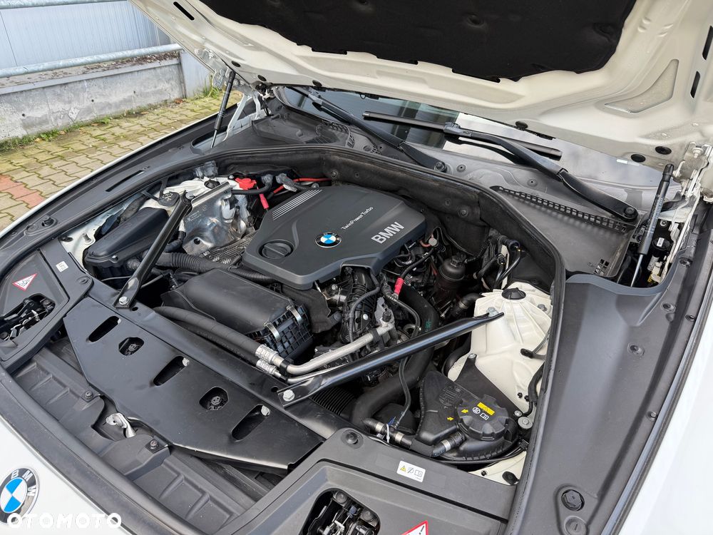 BMW Seria 5 ver-5er-touring-diesel-m-sport-edition - 13