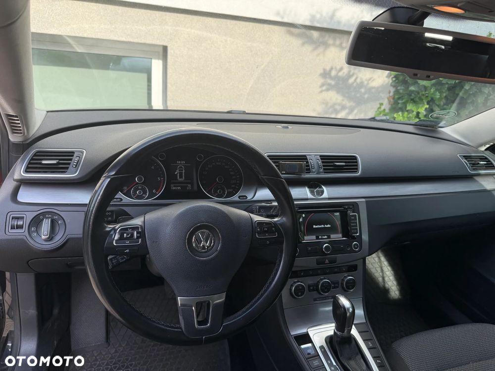 Volkswagen Passat 2.0 TDI Comfortline DSG - 7
