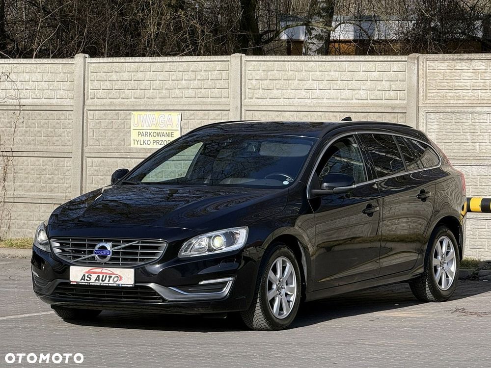 Volvo V60 D4 Momentum - 22