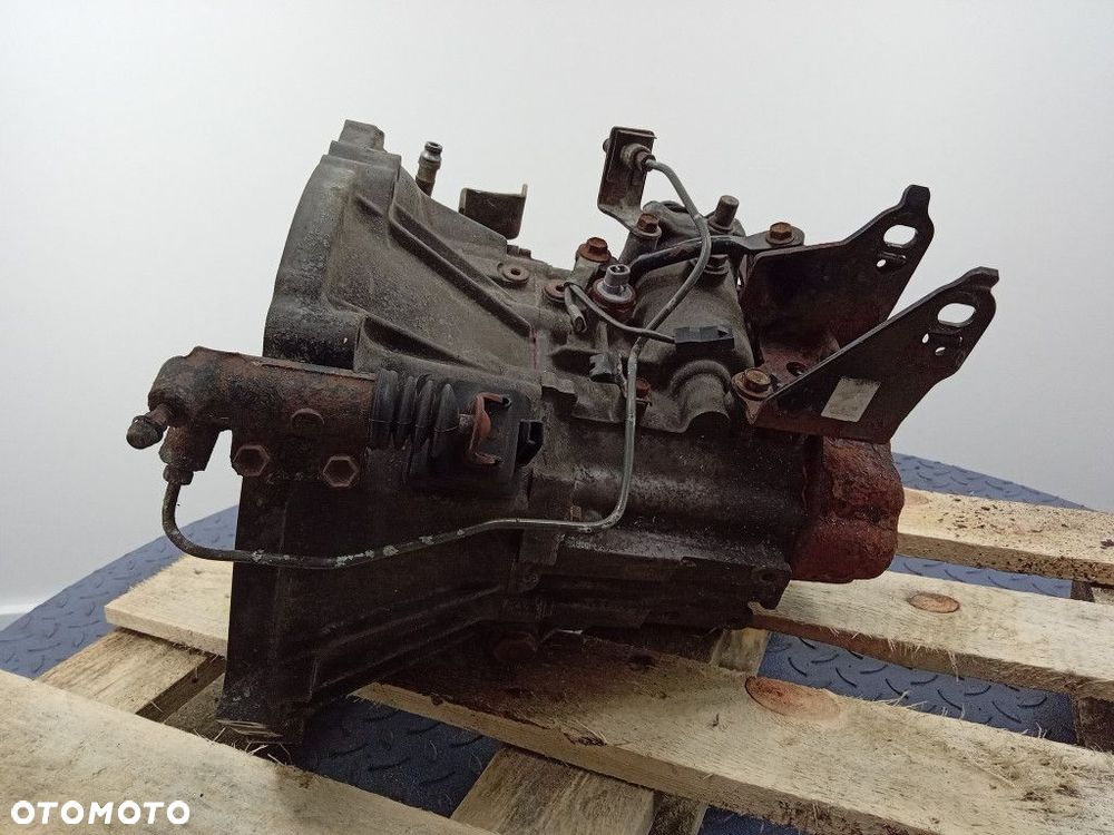 COROLLA E11 1.3 97 KM SKRZYNIA MANUALNA - 2