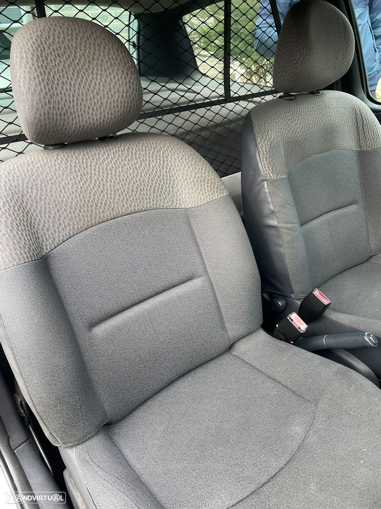 Renault Clio 1.5 dCi Pack - 6