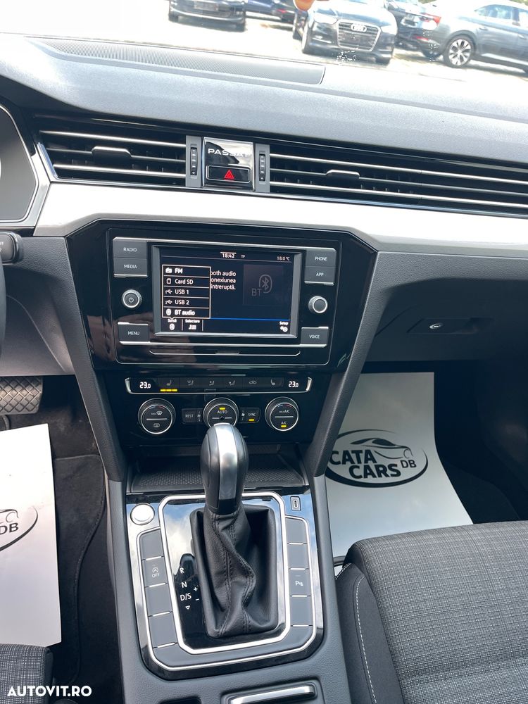 Volkswagen Passat 1.5 TSI OPF DSG Business - 36