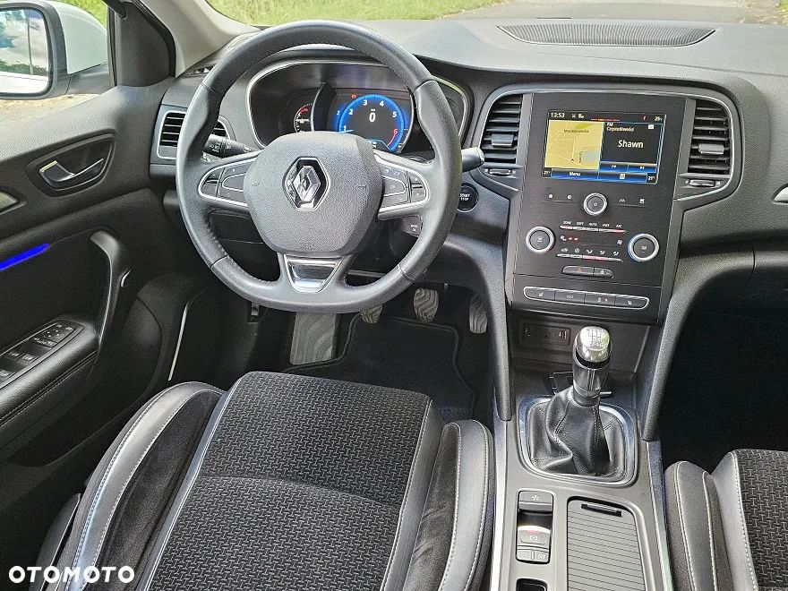 Renault Megane ENERGY TCe 130 INTENS - 24