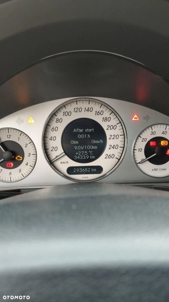 Mercedes-Benz Klasa E 200 Kompressor T Avantgarde - 11