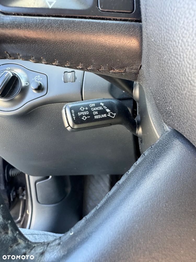 Audi A4 Limousine - 9