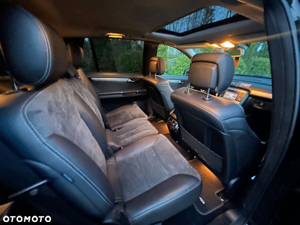 Mercedes-Benz Klasa R - 9