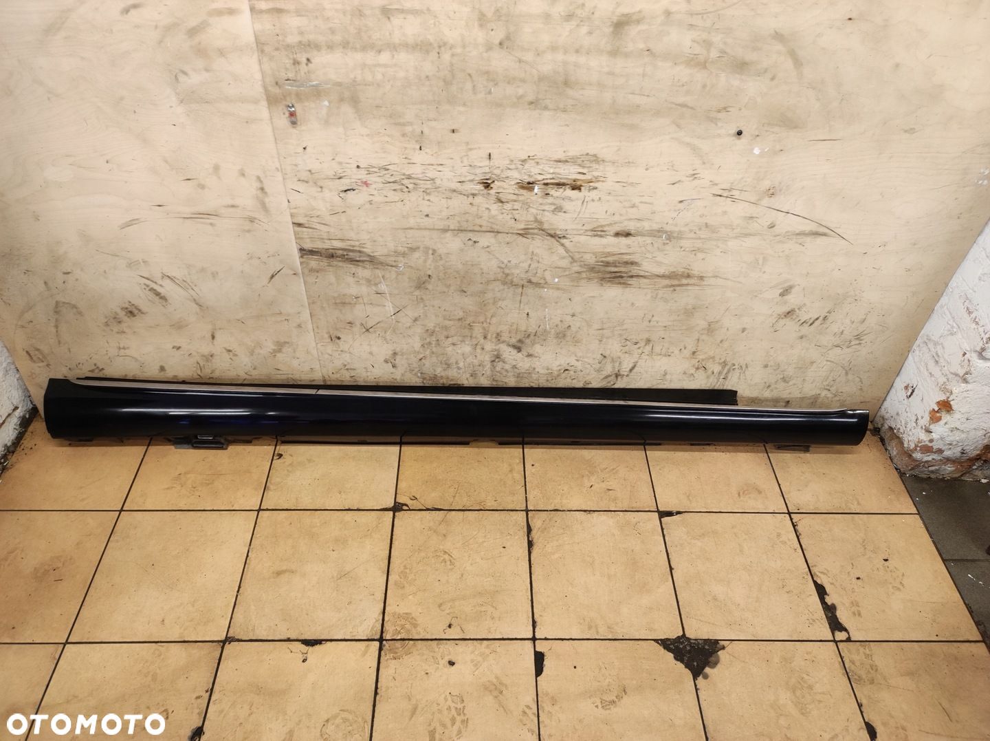 Listwa progowa próg prawy C Klasa W205 205 lift kombi - 1