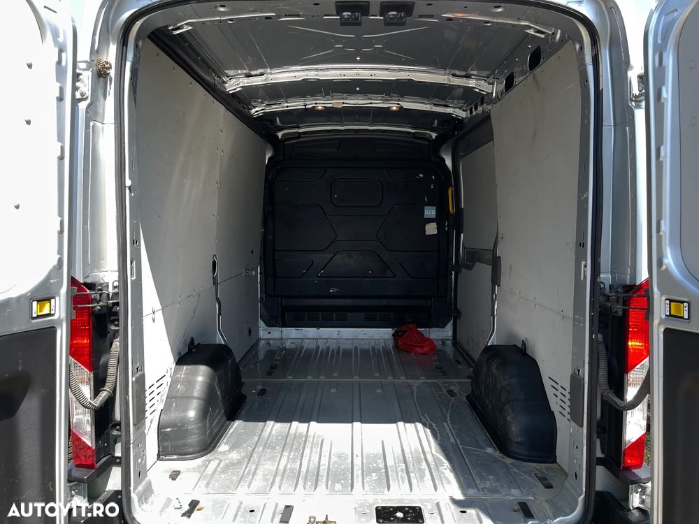Ford Transit - 9