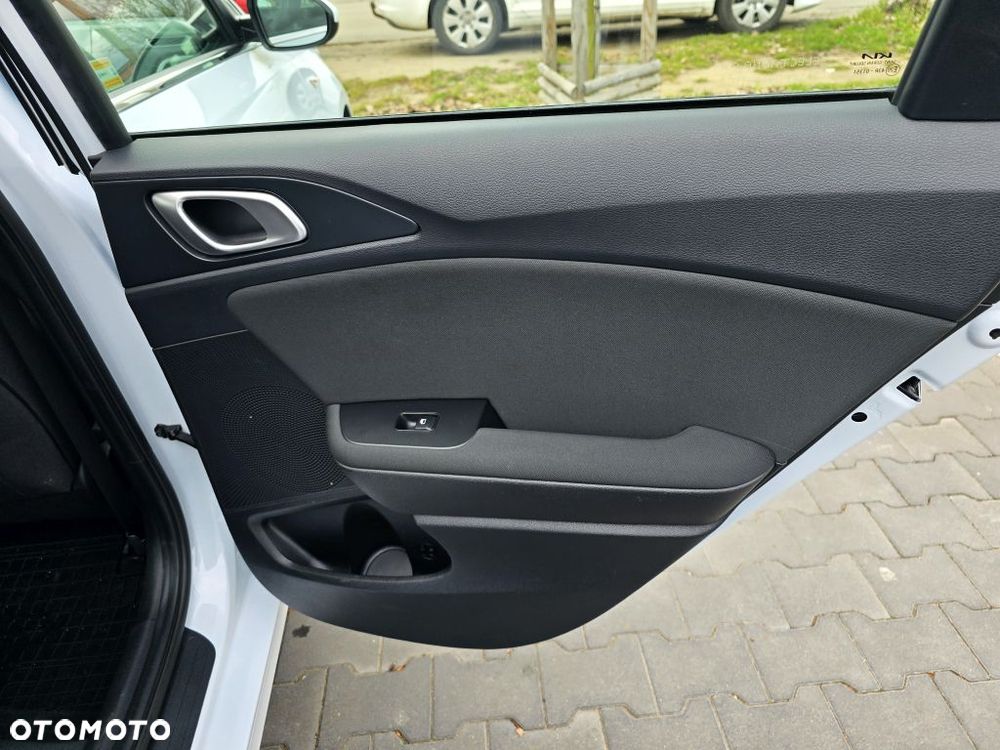 Kia Ceed 1.0 T-GDI S - 30