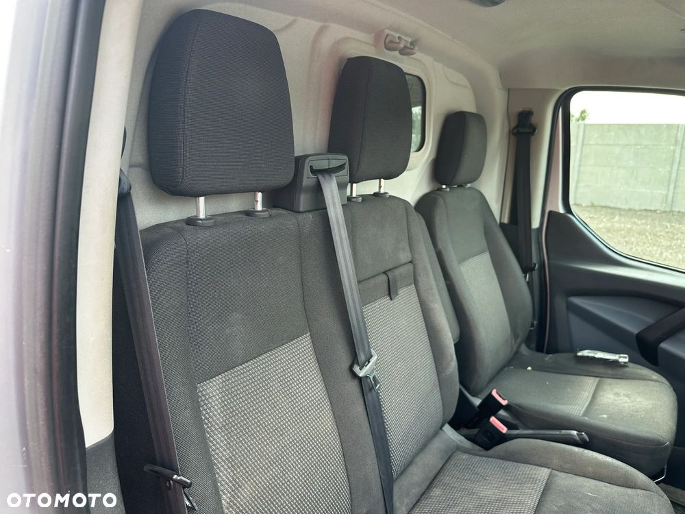 Ford Transit Custom - 13