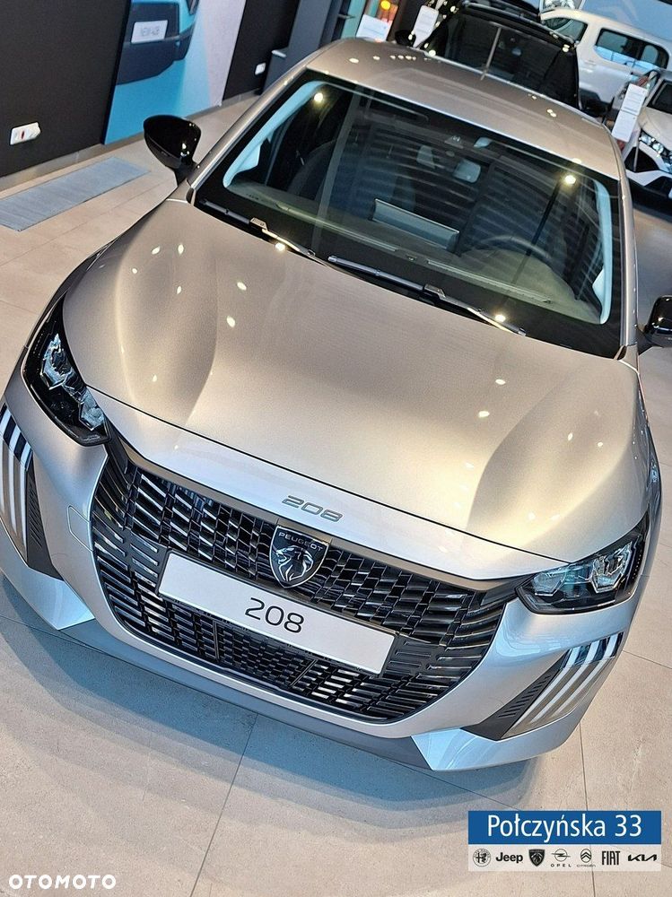 Peugeot 208 - 10