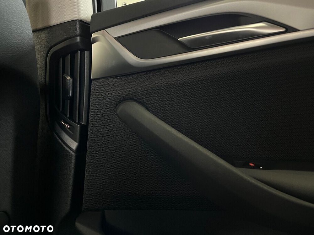 BMW Seria 5 - 15
