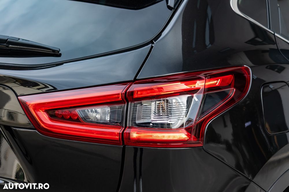 Nissan Qashqai 1.6 DCI Start/Stop X-TRONIC Tekna - 35