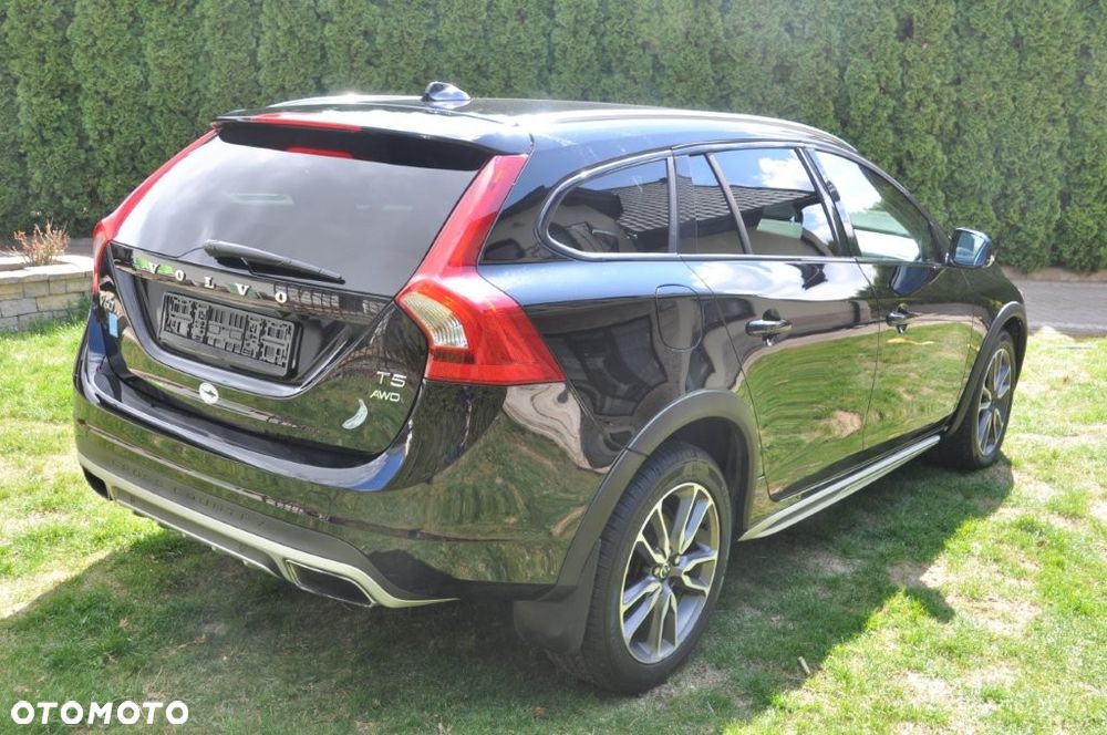 Volvo V60 Cross Country T5 AWD Summum - 7