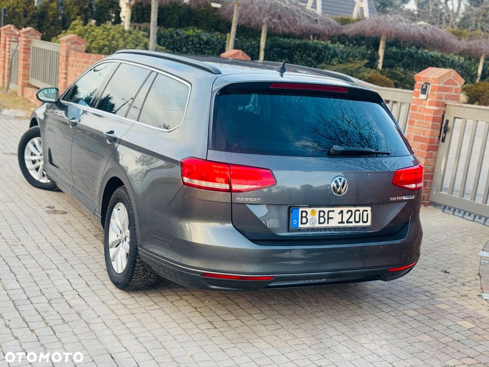 Volkswagen Passat 2.0 TDI SCR DSG Highline - 32