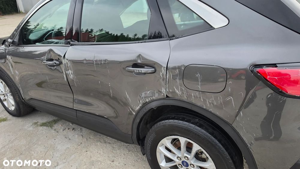 Ford Kuga 2.5 Duratec PHEV TITANIUM - 7