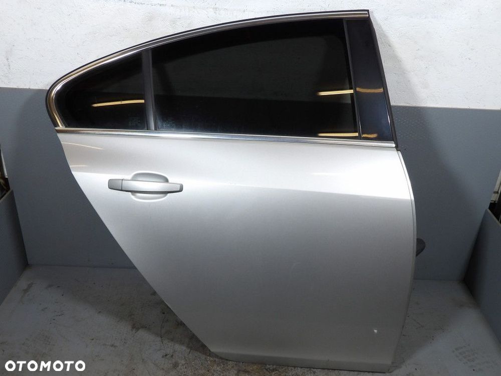 OPEL INSIGNIA A SEDAN DRZWI TYŁ PRAWE  Z176 - 1