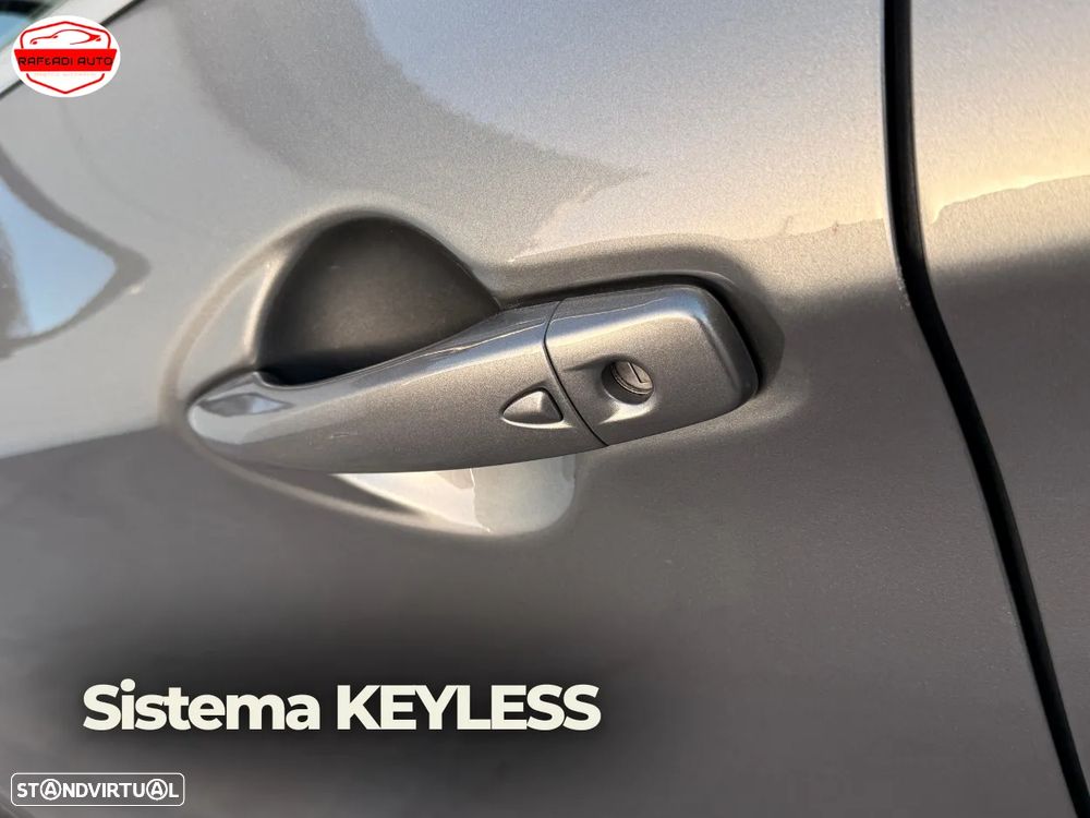 Nissan Qashqai 1.6 dCi N-Connecta Led Xtronic - 12