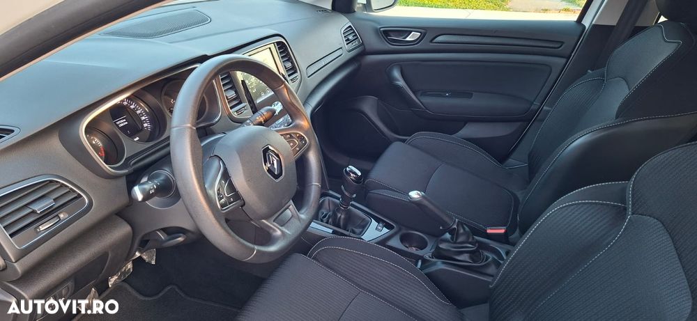 Renault Megane BLUE dCi 115 LIMITED - 9