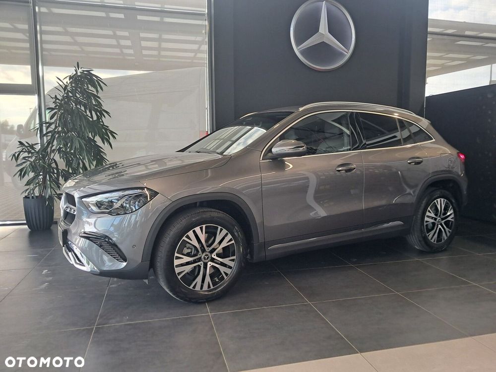 Mercedes-Benz GLA - 7