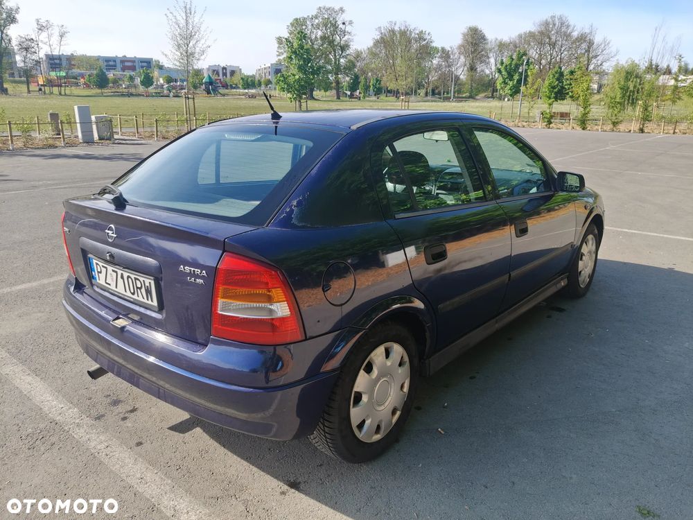 Opel Astra - 4