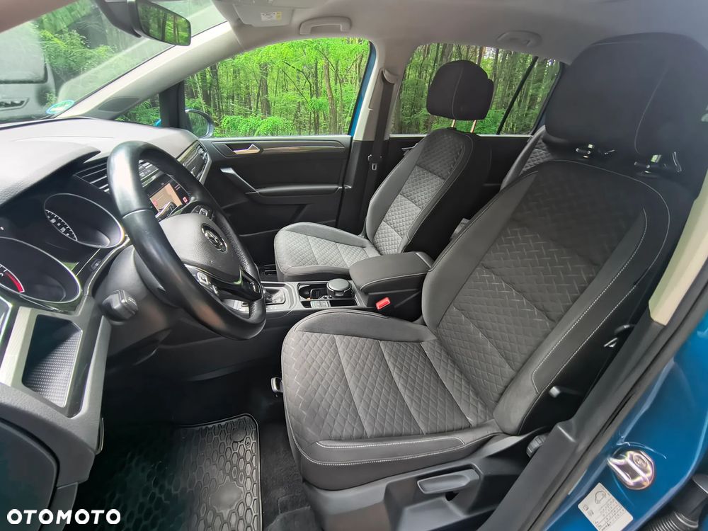 Volkswagen Touran 1.6 TDI SCR DSG Join - 9