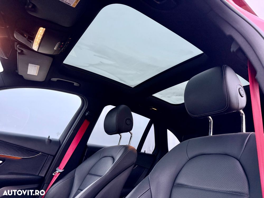 Mercedes-Benz GLC 300 4Matic 9G-TRONIC AMG Line - 26