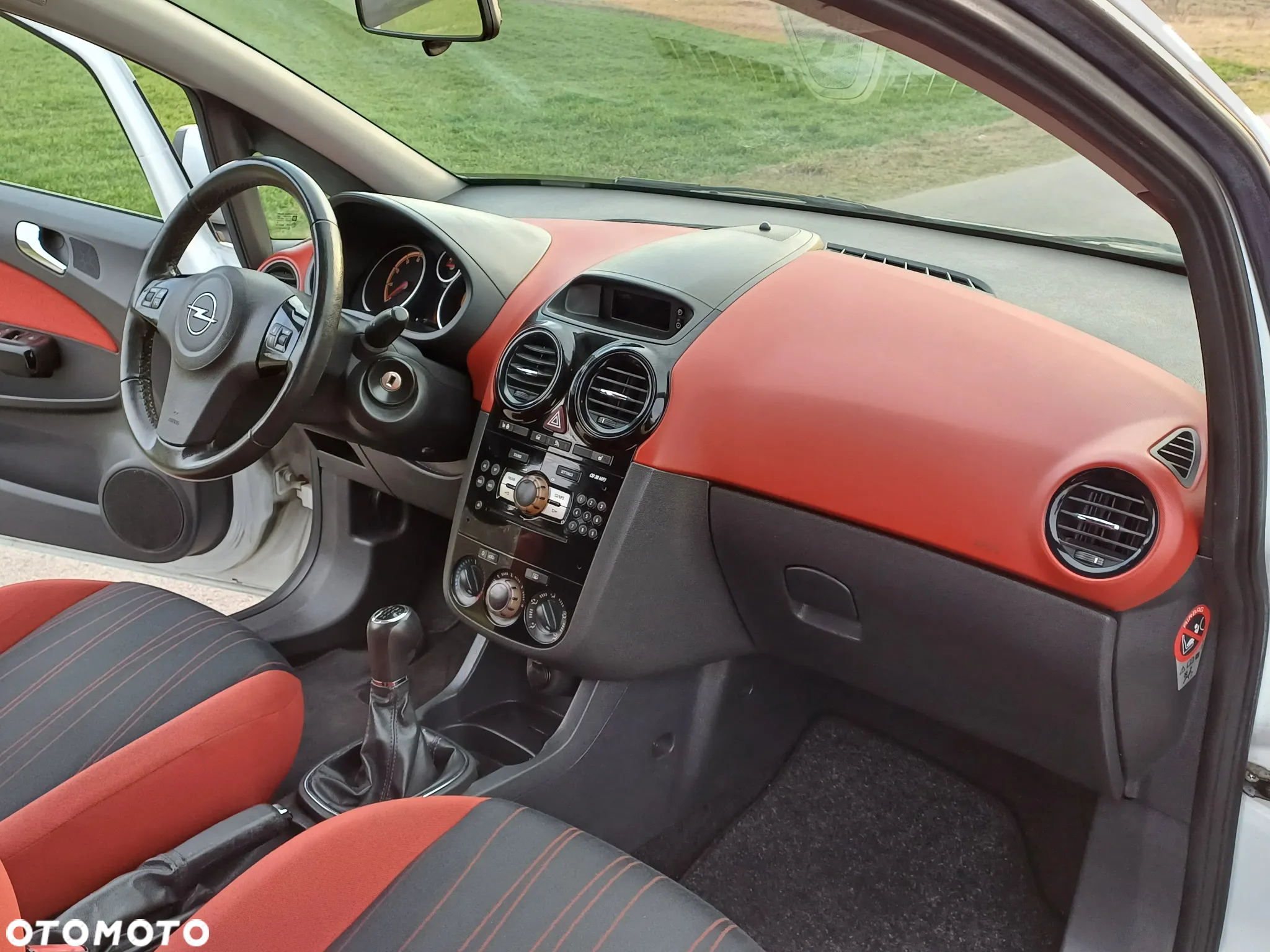 Opel Corsa 1.2 16V Cosmo - 18