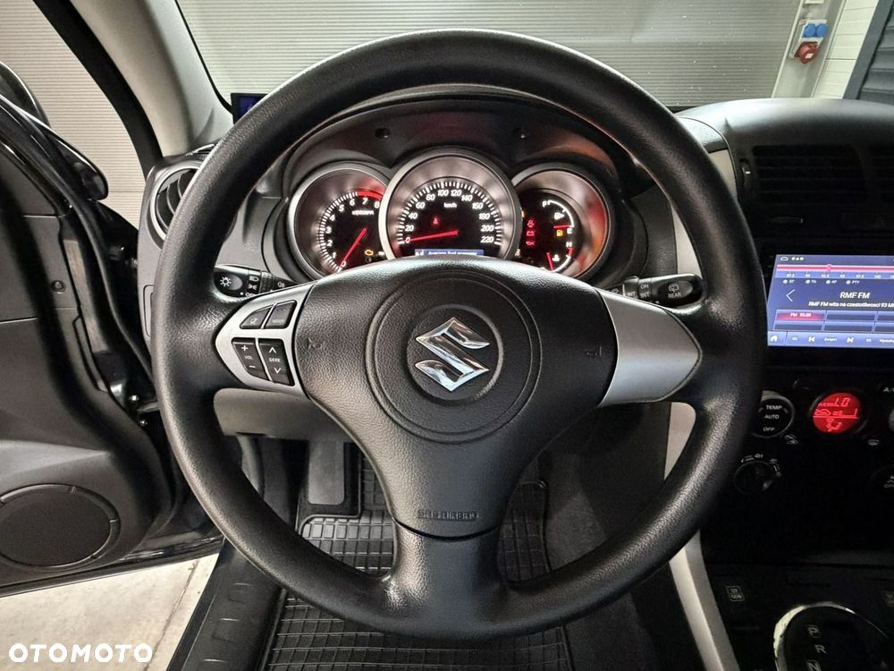 Suzuki Grand Vitara - 23