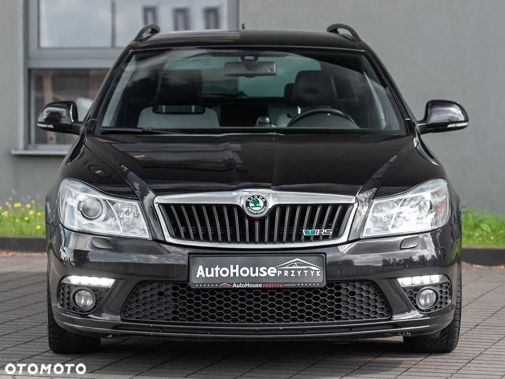 Skoda Octavia 2.0 TSI DSG RS - 5