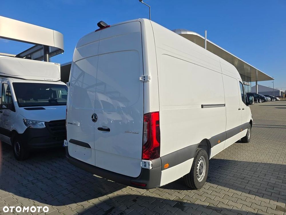Mercedes-Benz Sprinter 319 CDI Long PRO 9G-Tronic - 4