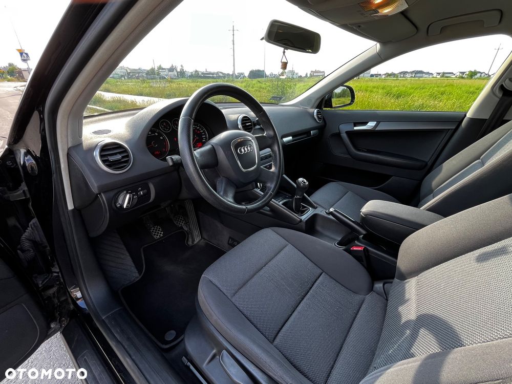 Audi A3 Sportback 1.6 Attraction - 13